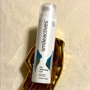 SMILEACTIVES. Huge Pro Whitening Gel - White. Just Add to Toothpaste 7.6oz/216g